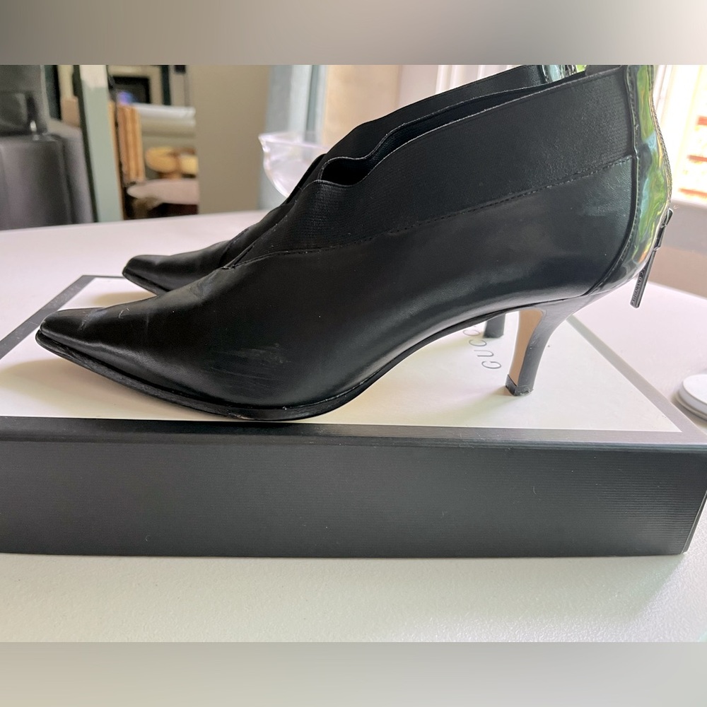 Donald Pliner Kitten Heel Bootie